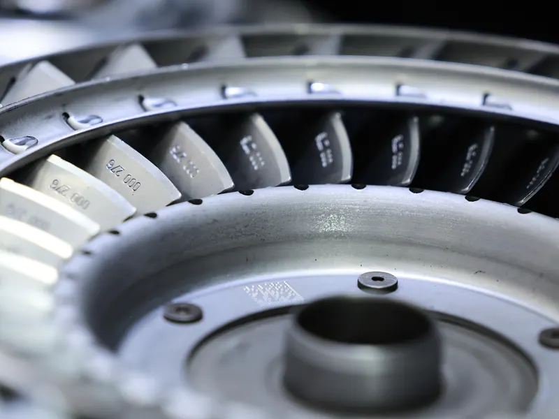 Turbine fins inside a torque converter
